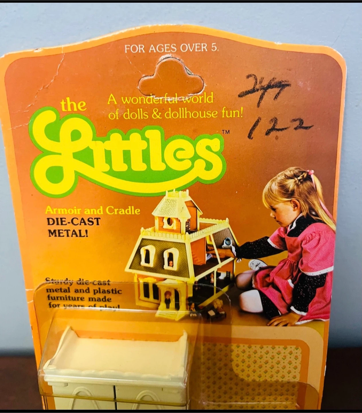The Littles Armour and Cradle Die-Cast Metal - photo 2