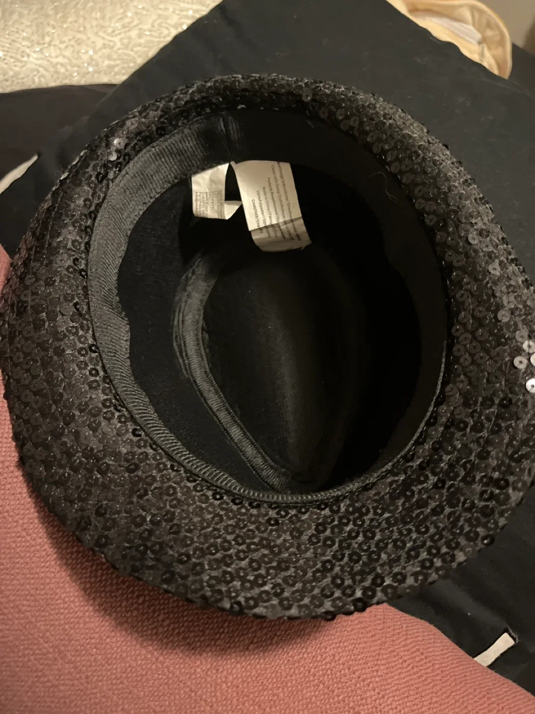 Black Sequin Fedora Hat image indicator(6)