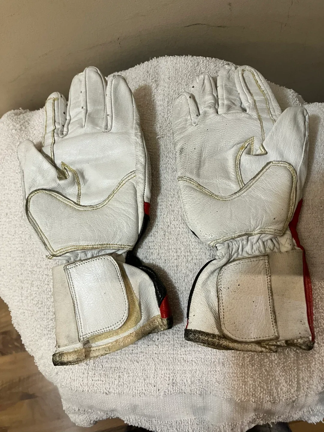 Teknic Motorcycle/Racing Gloves (S) size image indicator(2)