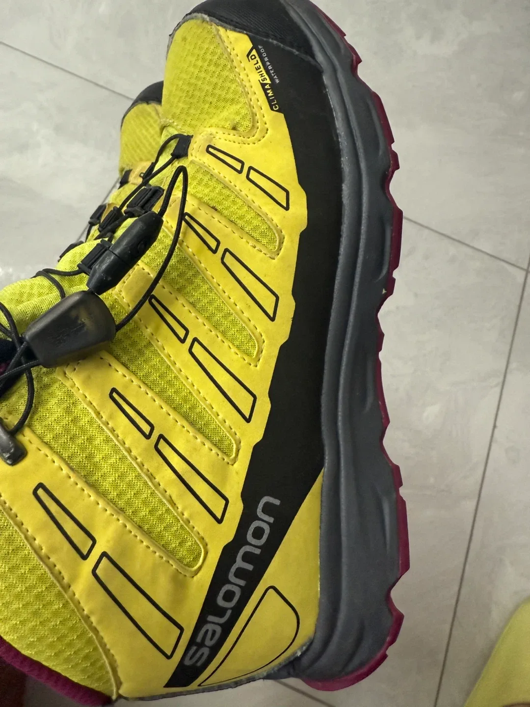 Salomon Trail Running Shoes - Women's US 5 image indicator(3)