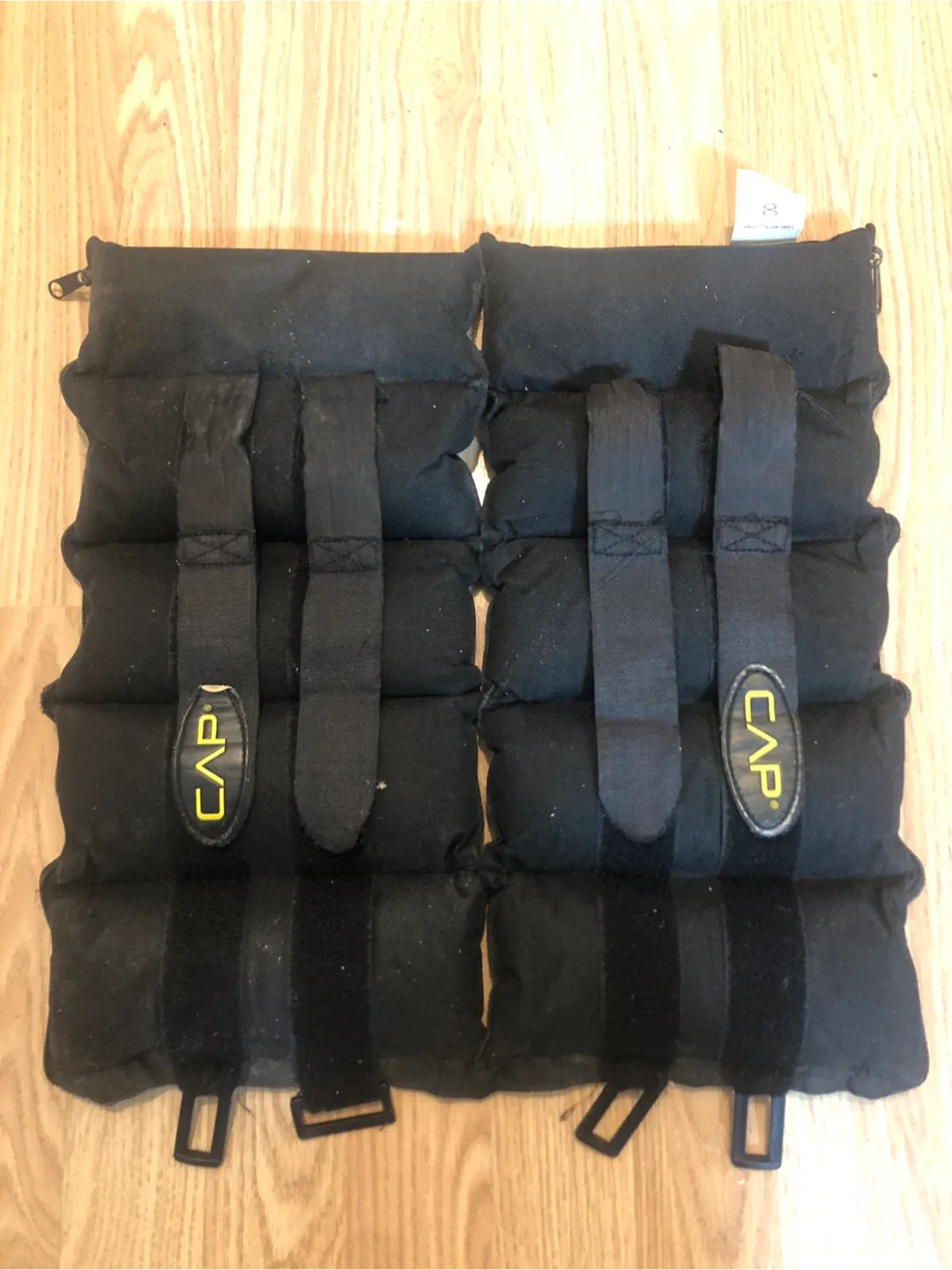 V-Max WeightVest with CAP Weights image indicator(3)