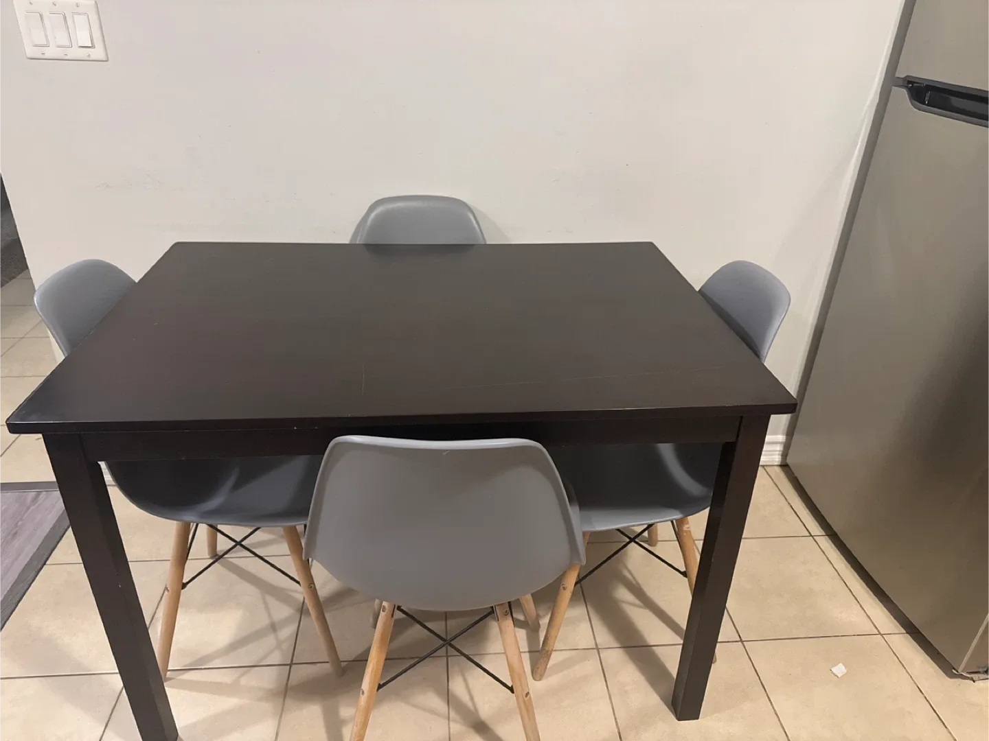 Dining Table with 4 Gray Chairs image indicator(3)