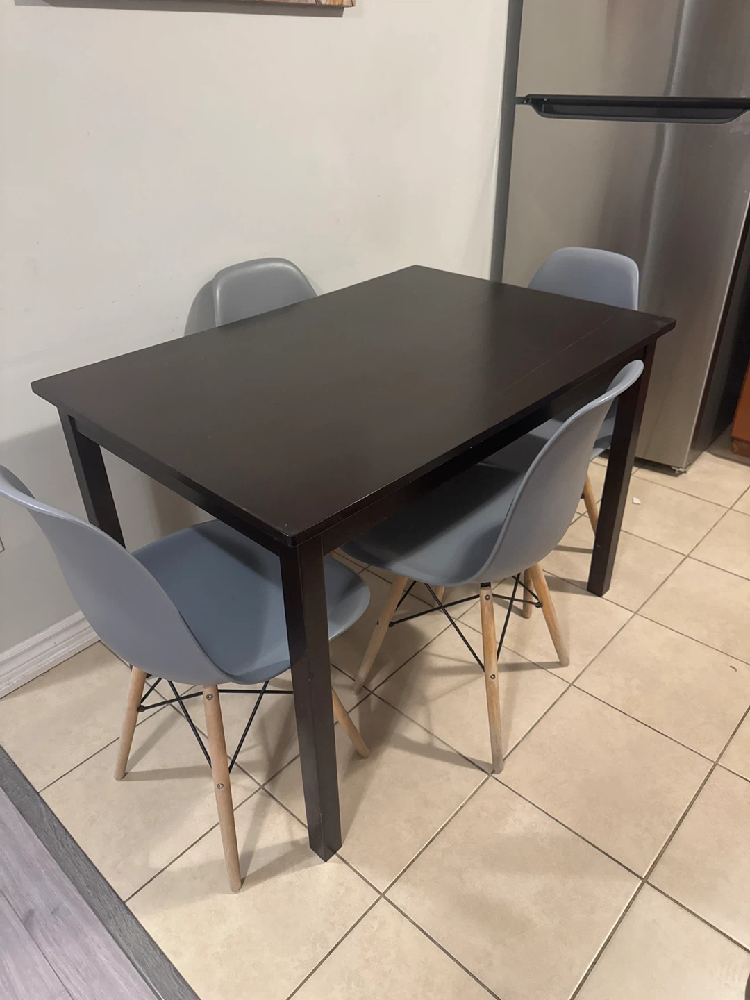Dining Table with 4 Gray Chairs