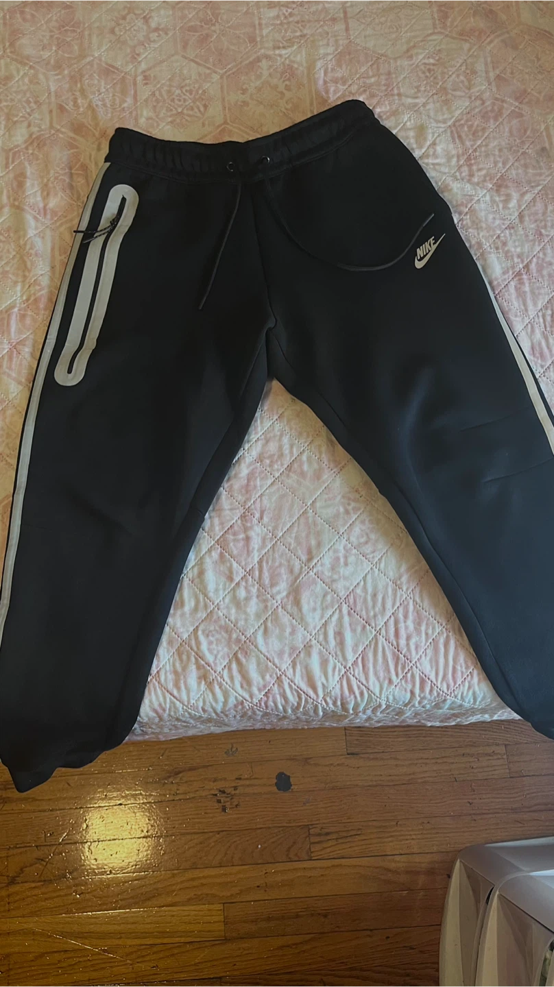 Nike Tech Fleece Black Hoodie & Pants Set - photo 4