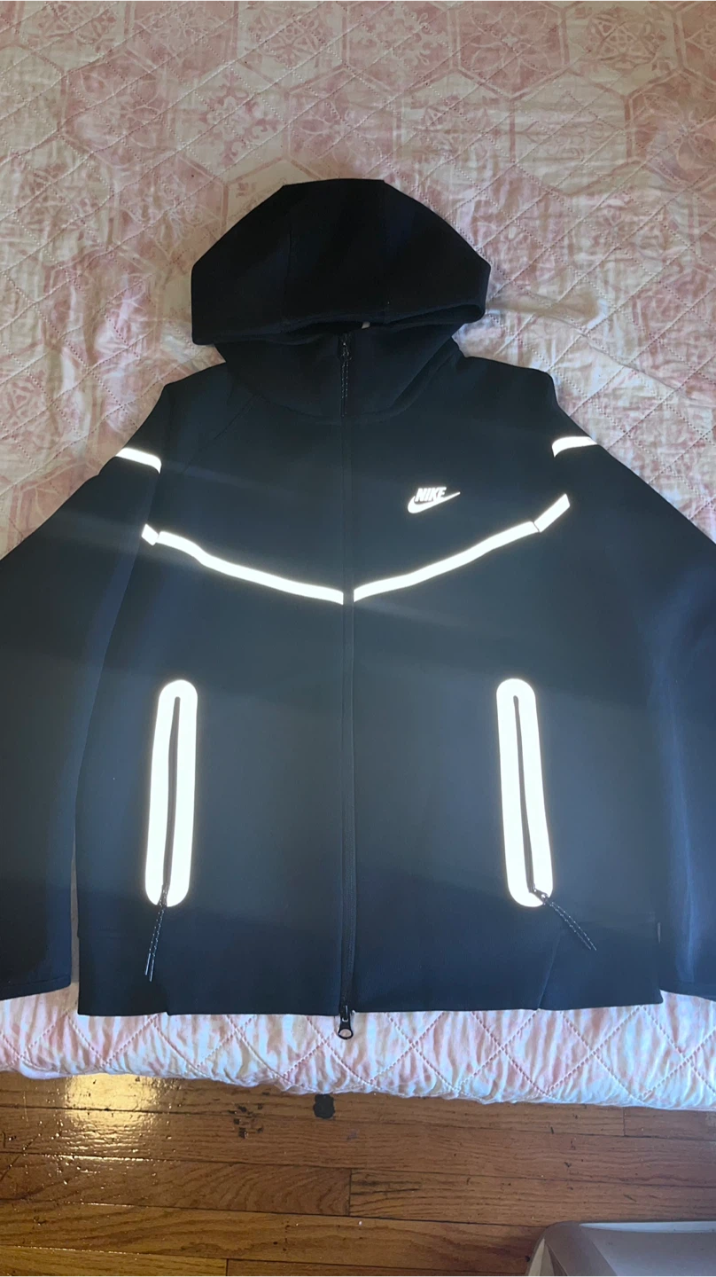 Nike Tech Fleece Black Hoodie & Pants Set - photo 2