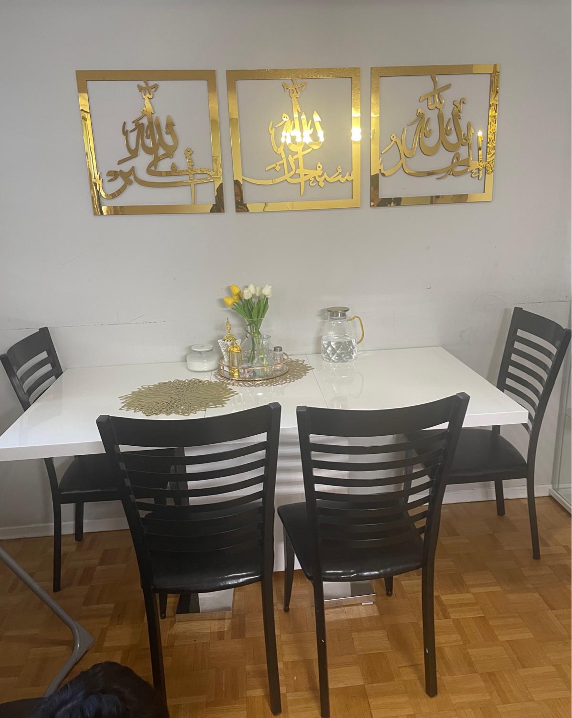 Brand New extendable table with 4 chairs - photo 3