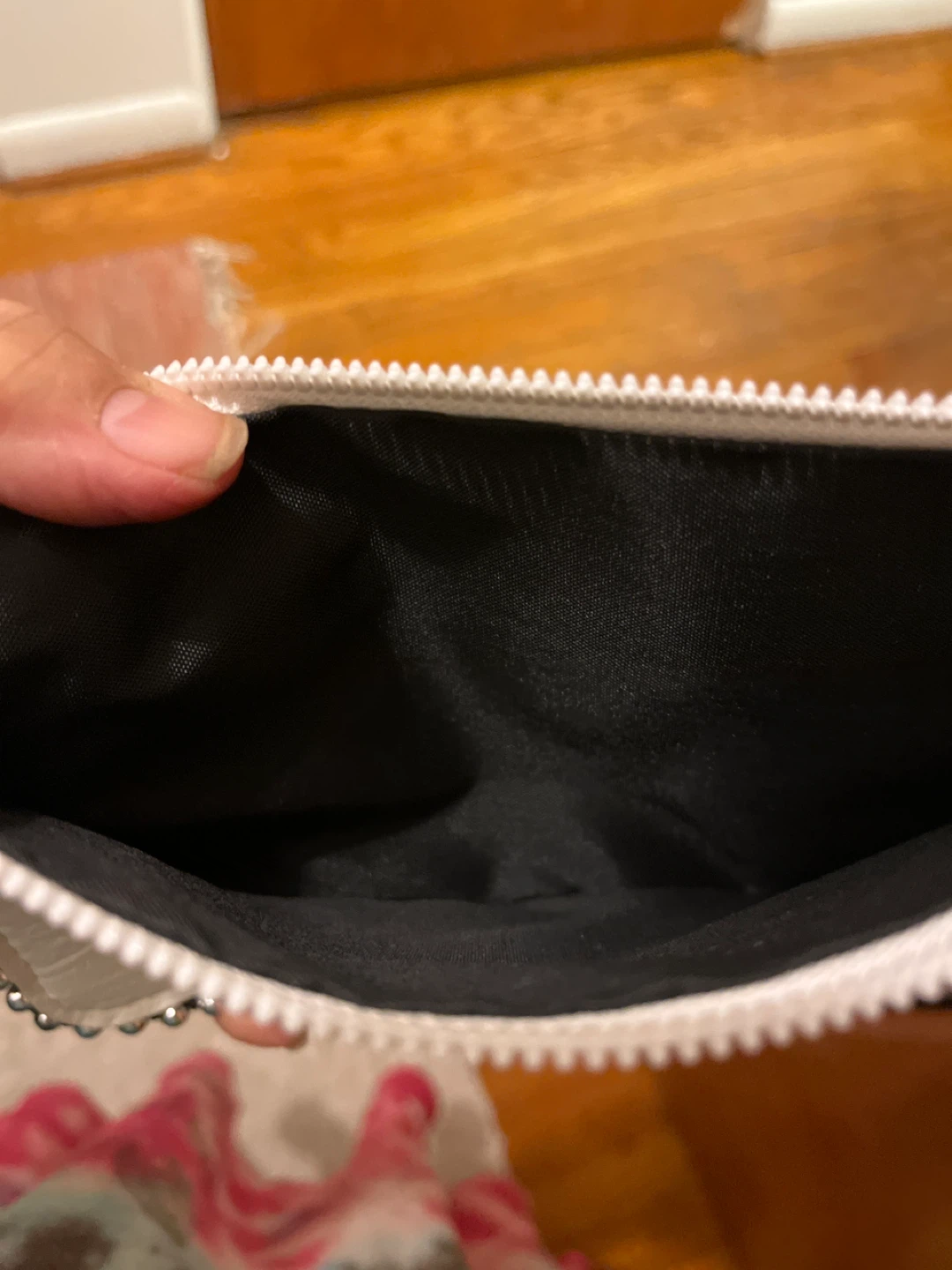 White Studded Zippered Pouch - photo 5