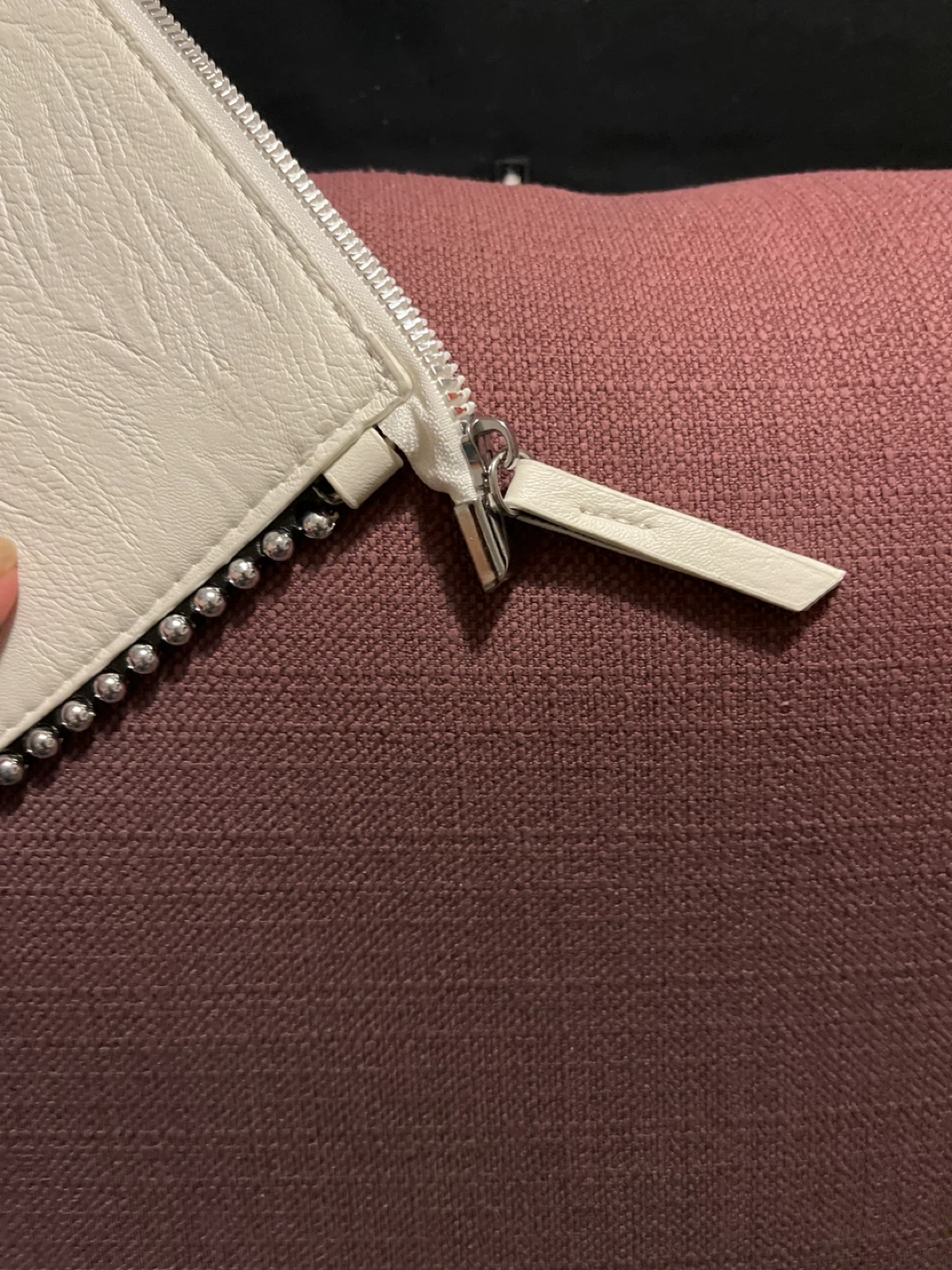 White Studded Zippered Pouch - photo 4