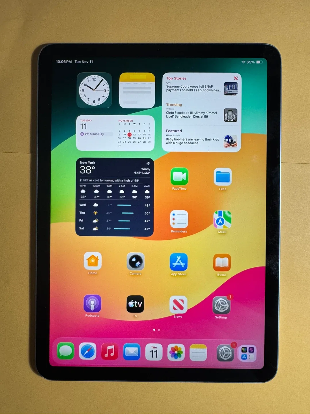 iPad Air 4th Generation 64GB image indicator(2)