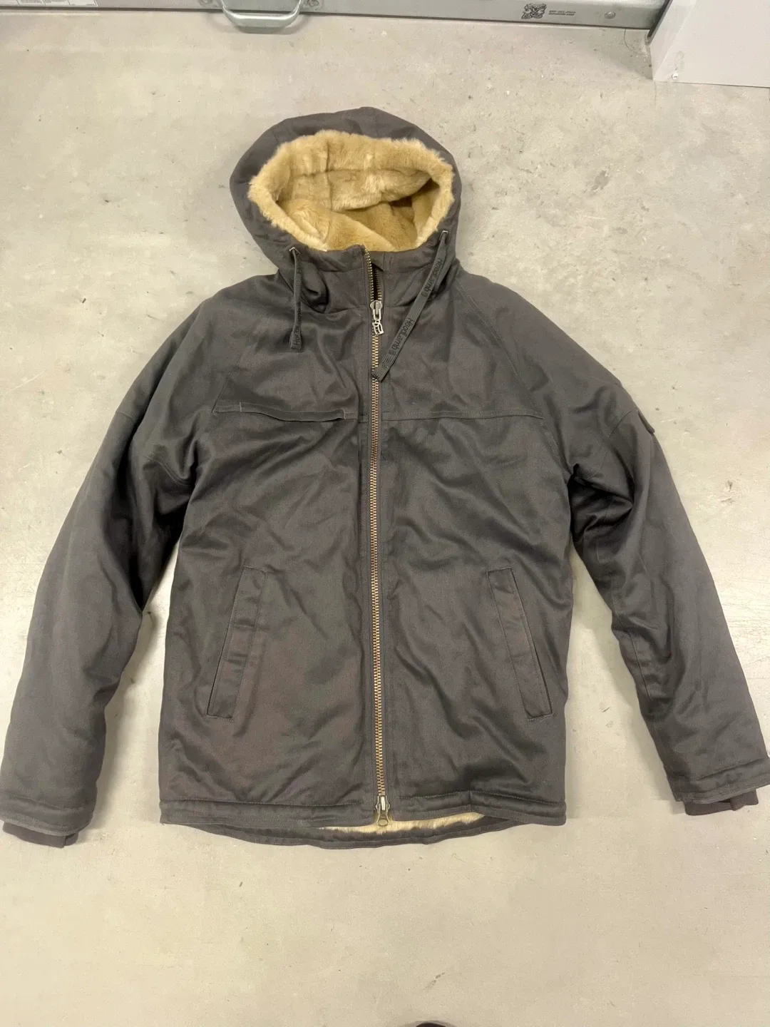 HoodLamb Winter Jacket - Size Small thumbnail