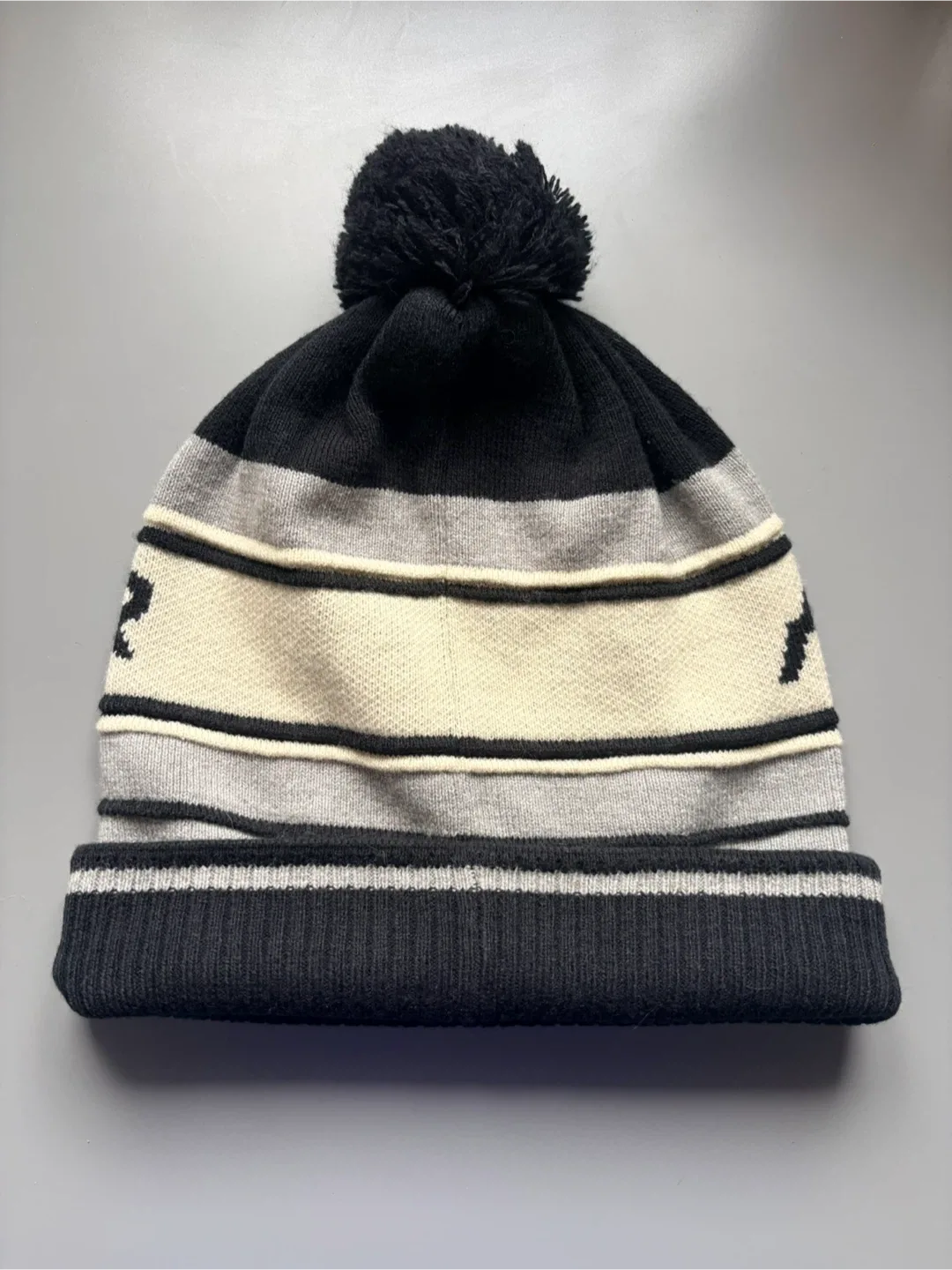 Roots Whistler Toque - Sz OS image indicator(5)