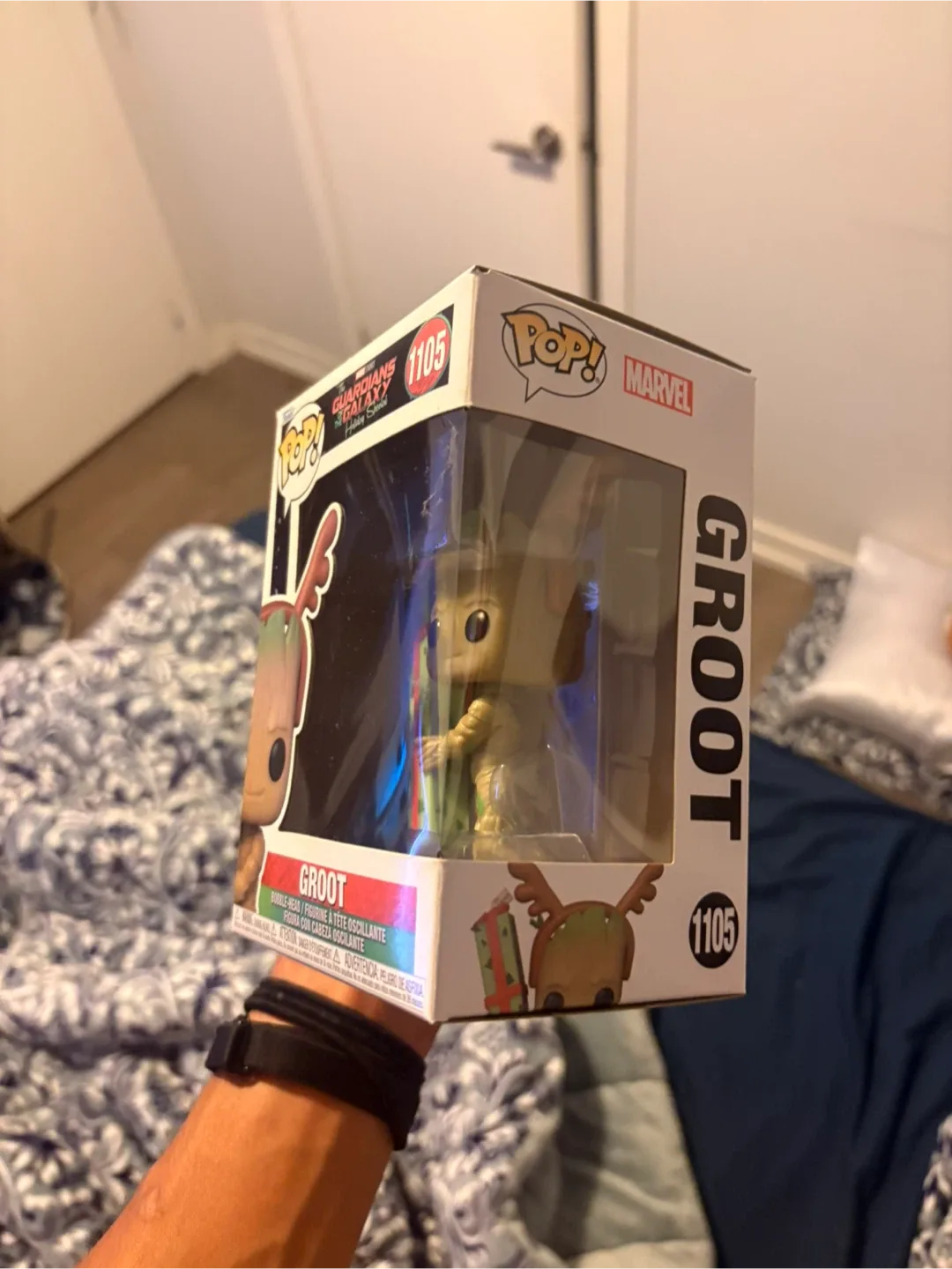 Funko Pop! Groot Holiday Special #1105 image indicator(6)