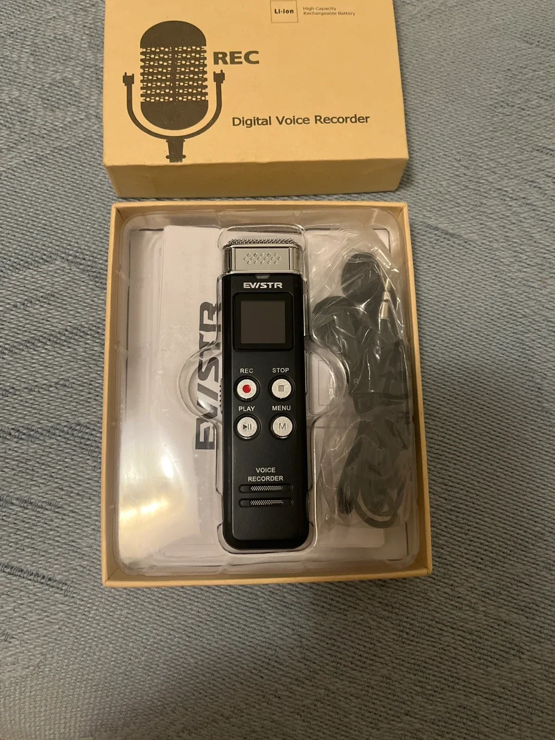 EVISTR Digital Voice Recorder - Like New! image indicator(2)