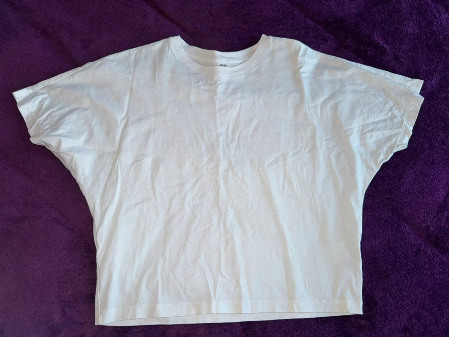 Uniqlo White T-Shirt - Size Small thumbnail