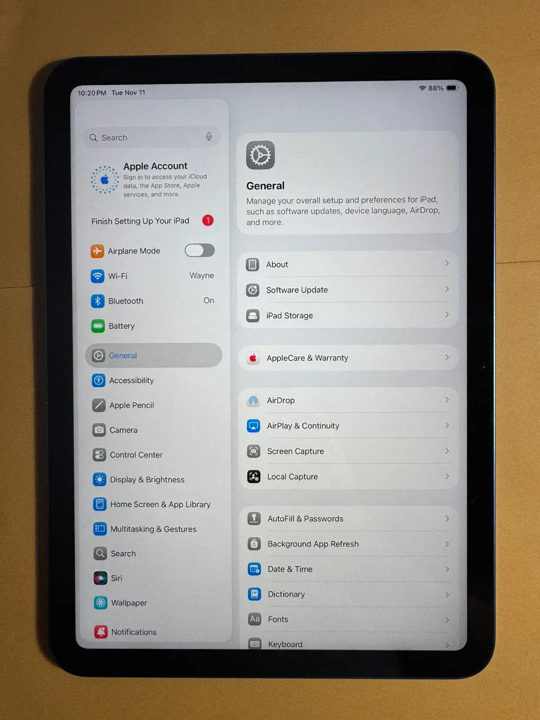 Apple iPad 10th Gen Blue and White 64GB image indicator(3)