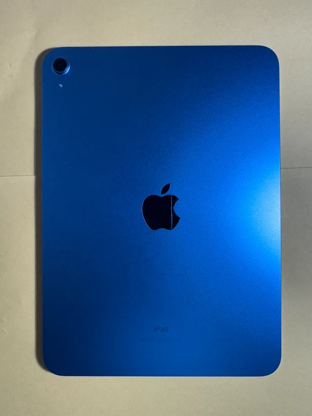 Apple iPad 10th Gen Blue and White 64GB image indicator(5)