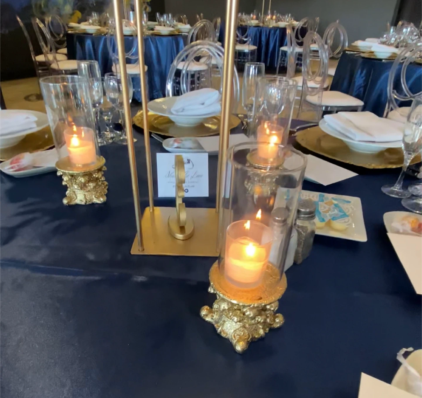 Wedding Table Centerpieces - Candles & Flowers