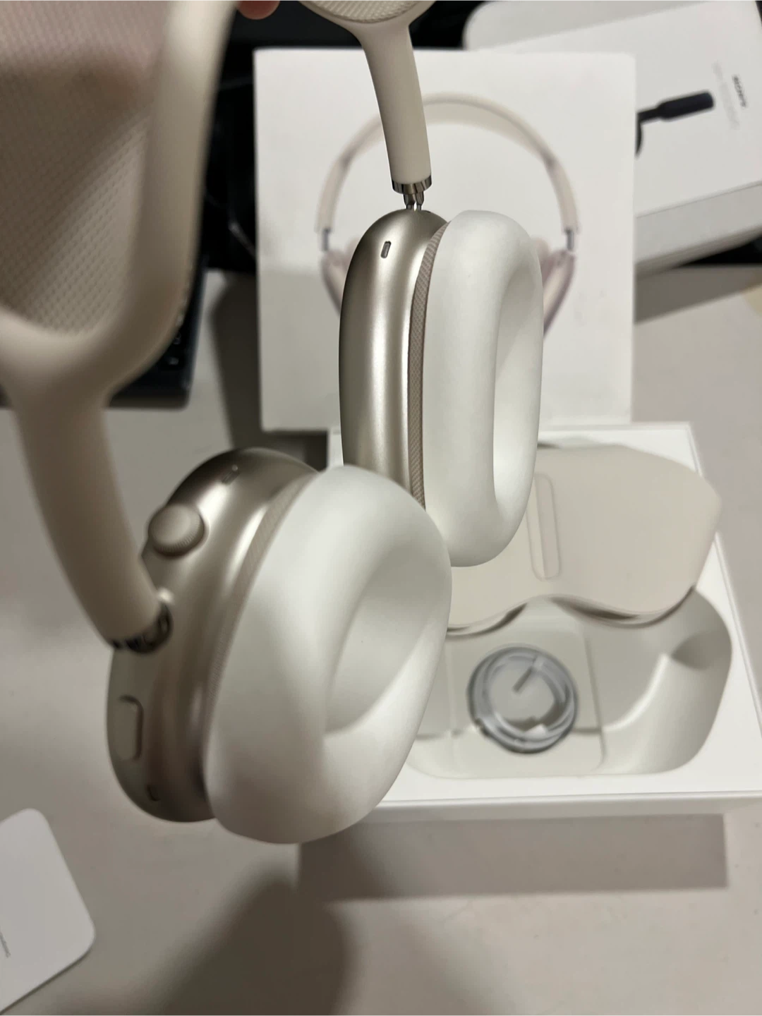 Open Box - Apple AirPods Max (USB-C) - Starlight - photo 5