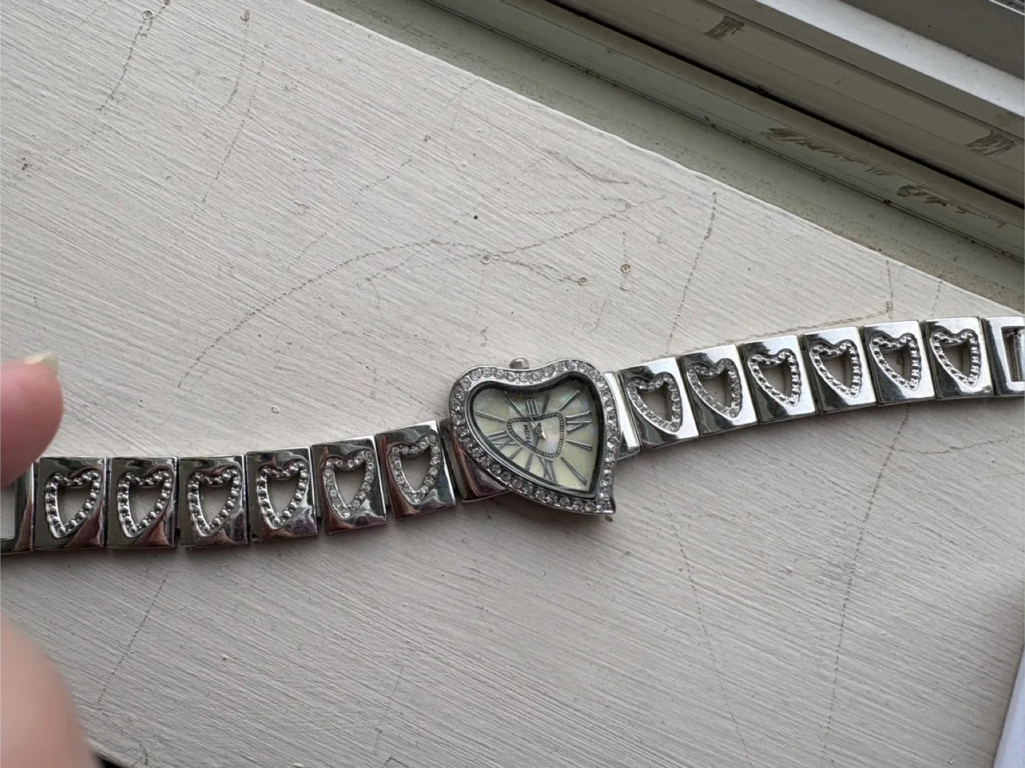 Feida Heart-Shaped Watch image indicator(2)