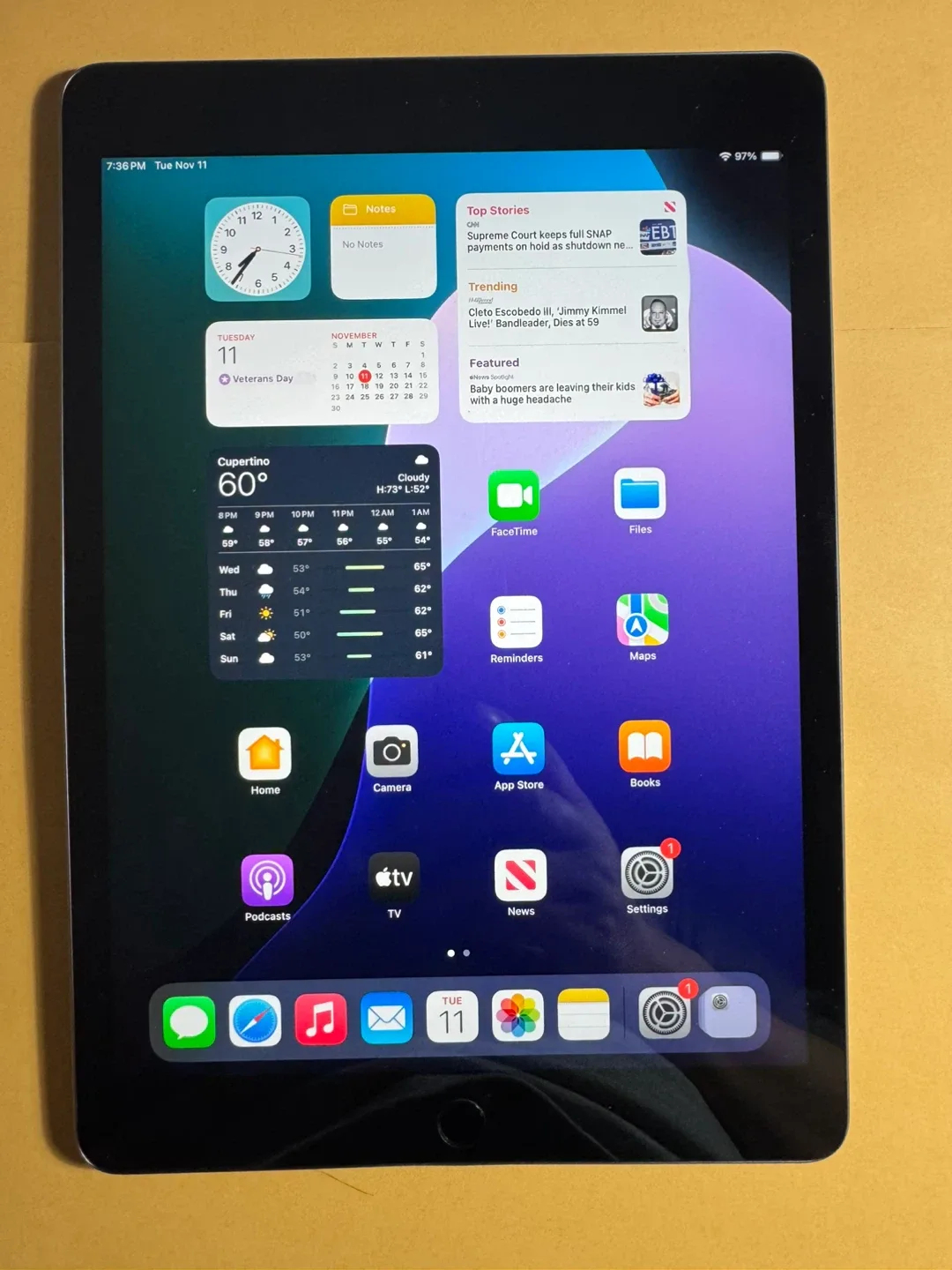 Apple iPad 9th Gen 64GB image indicator(2)