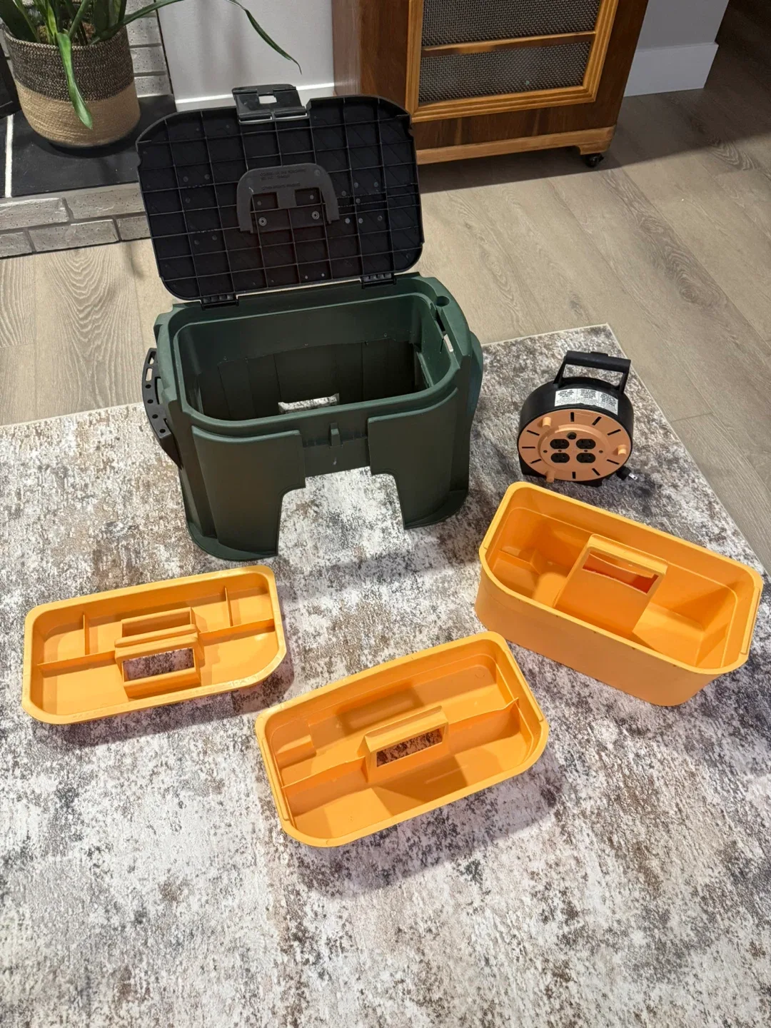 NEW Power Toolbox by Lasko with removable caddys image indicator(2)