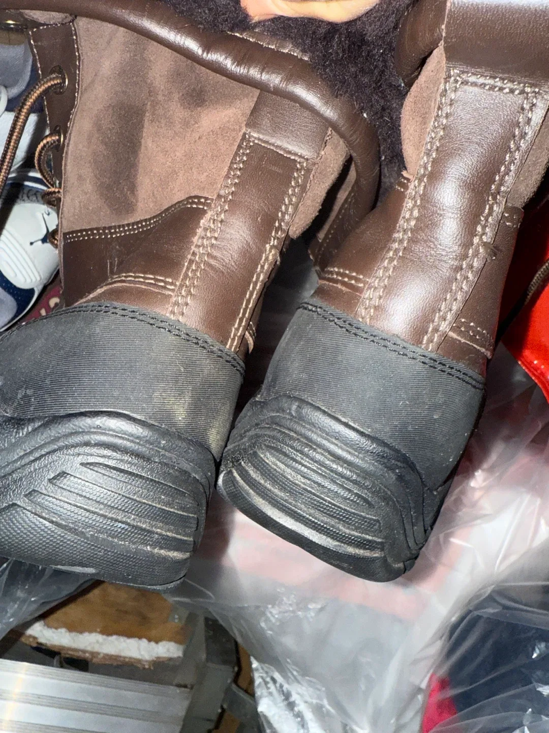 Size 8 UGG Waterproof Leather Boots - Women's Size 8 image indicator(4)