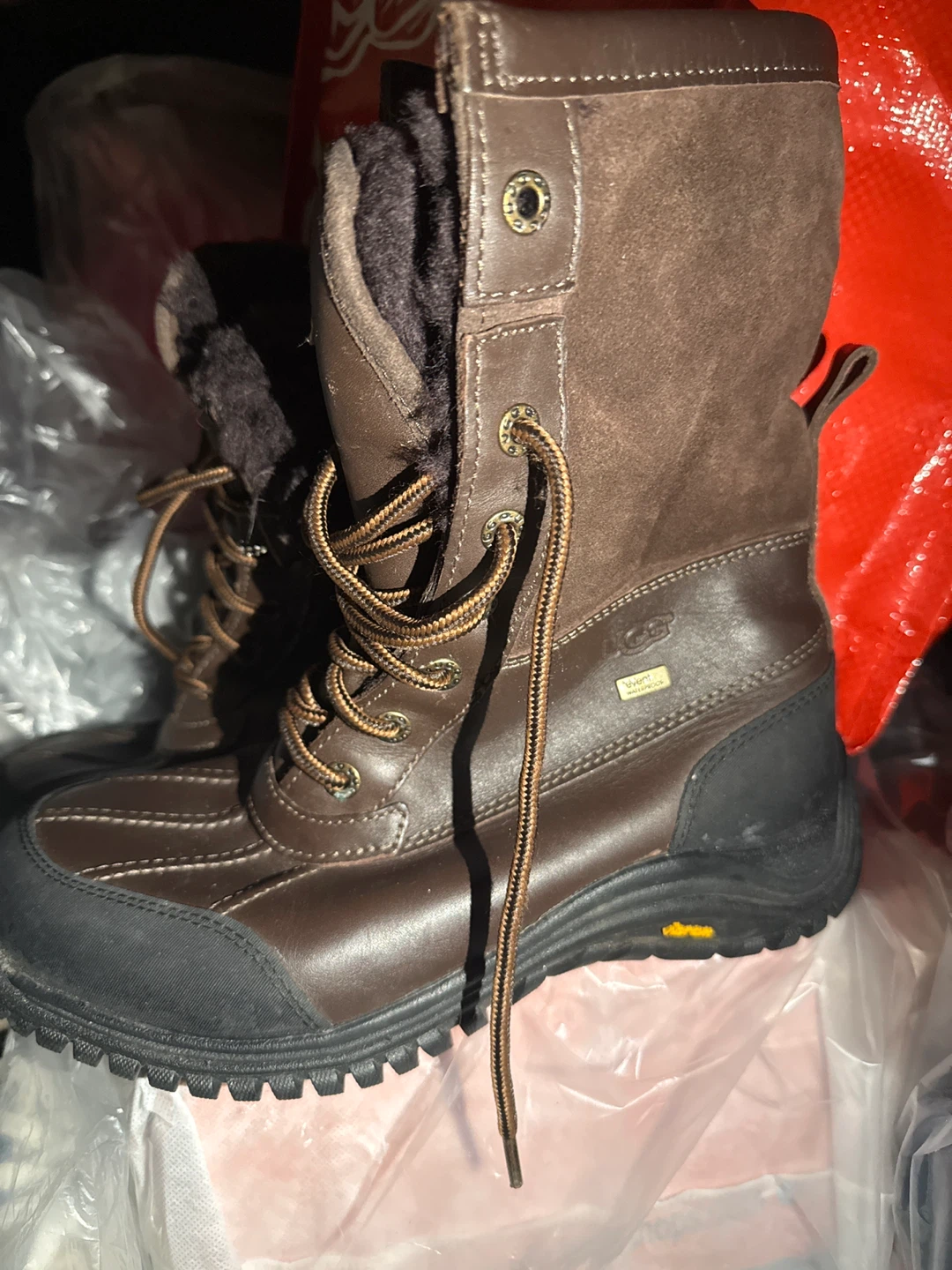 Size 8 UGG Waterproof Leather Boots - Women's Size 8