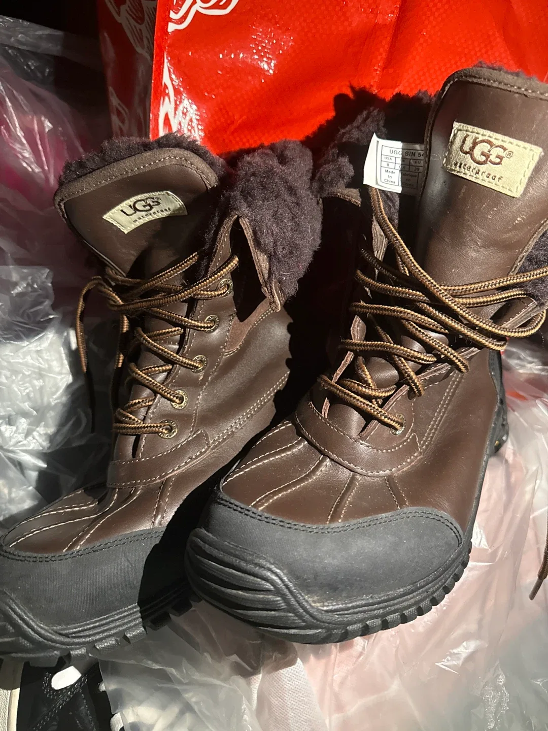Size 8 UGG Waterproof Leather Boots - Women's Size 8 image indicator(3)