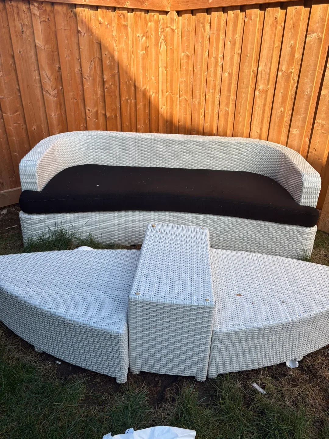 Outdoor Patio Furniture Set - White Wicker image indicator(4)