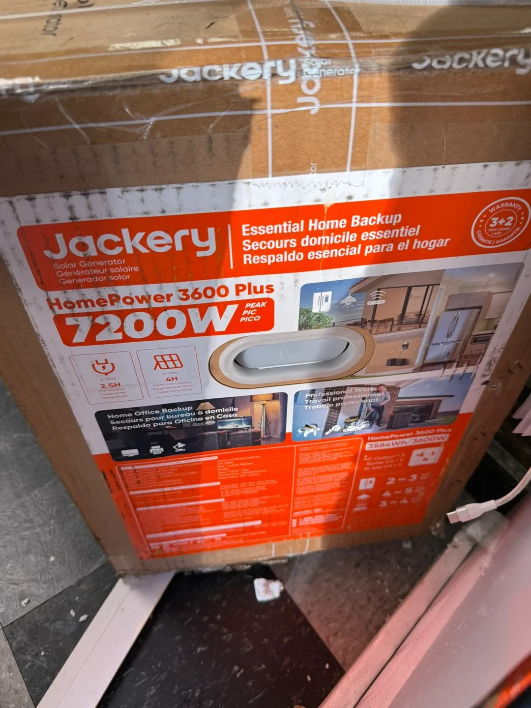 Jackery HomePower 3600 Plus Solar Generator image indicator(2)