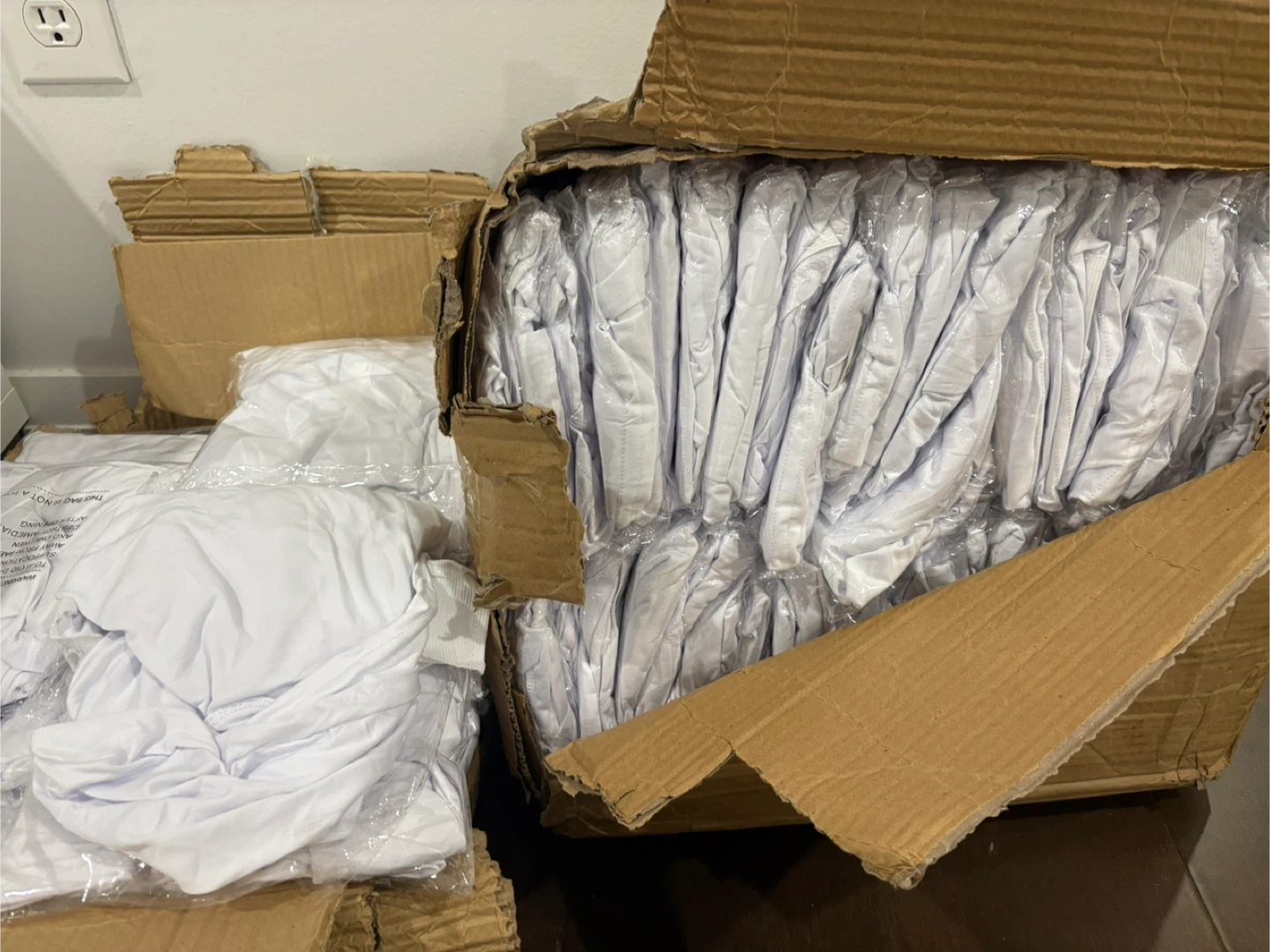 (75pack)White Spandex banquet Chair Covers – Universal Fit - photo 4