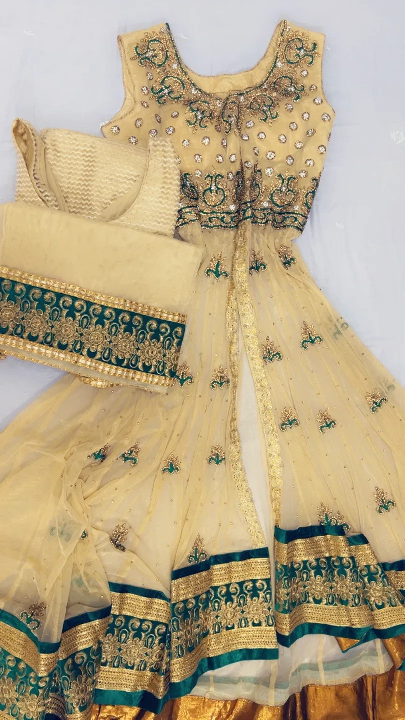 Women's Anarkali Dress - Gold & Green image indicator(3)