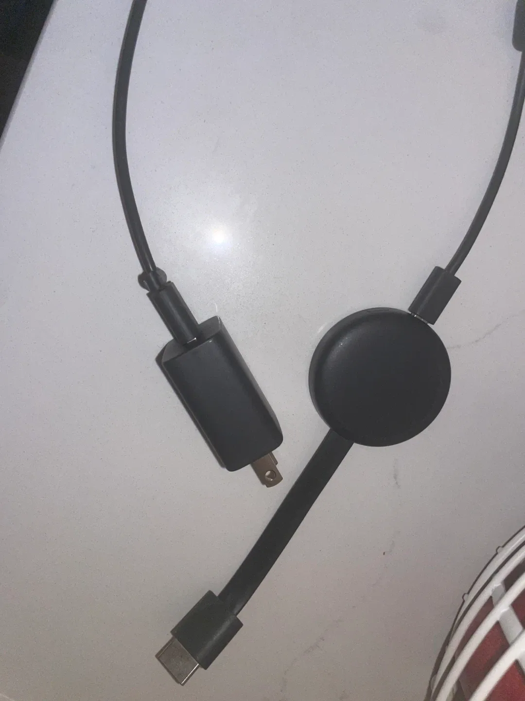 Google Chromecast with Power Adapter image indicator(2)