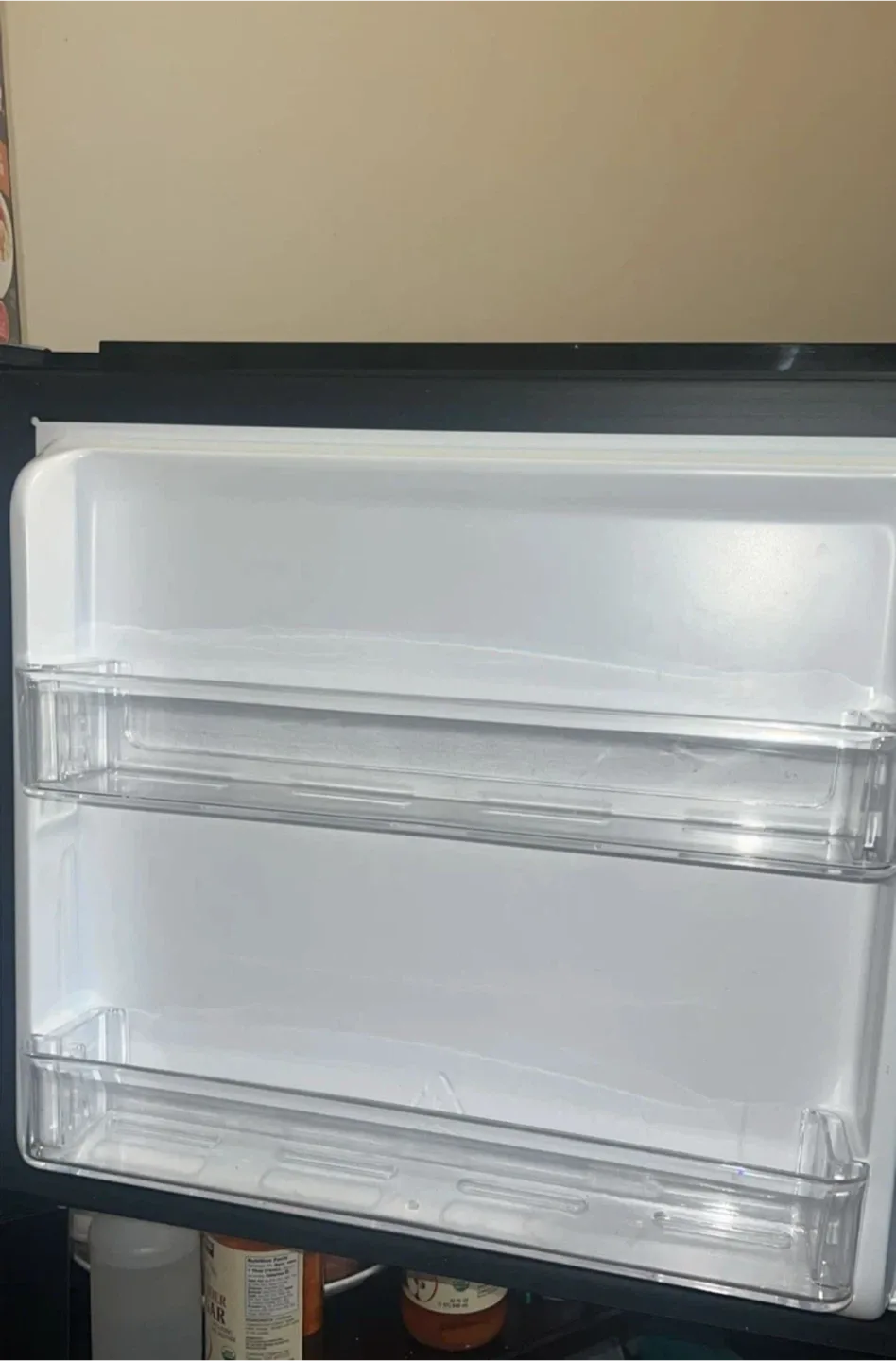 Magic Chef Black Fridge image indicator(2)