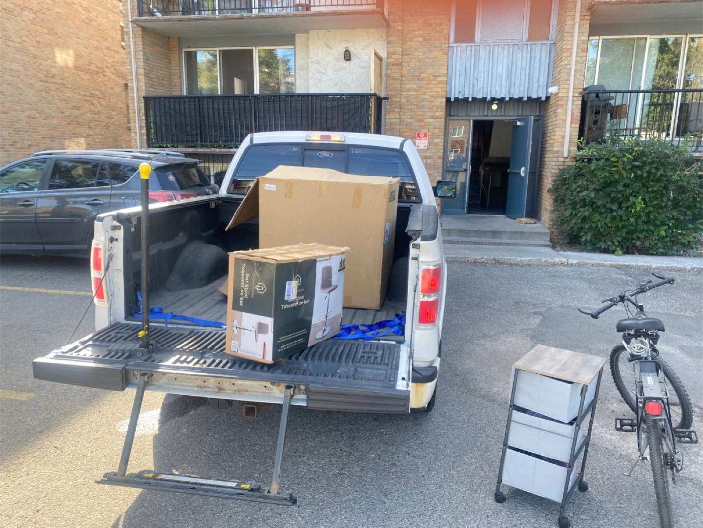 Truck for Moving and Delivery