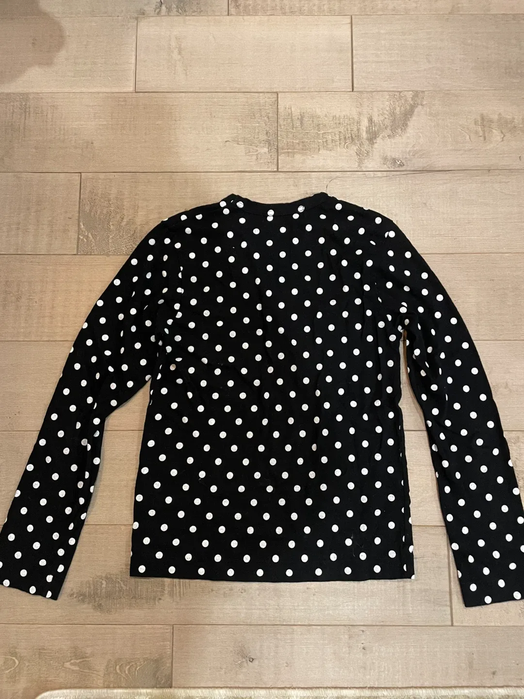 Comme des garçons shirt image indicator(3)