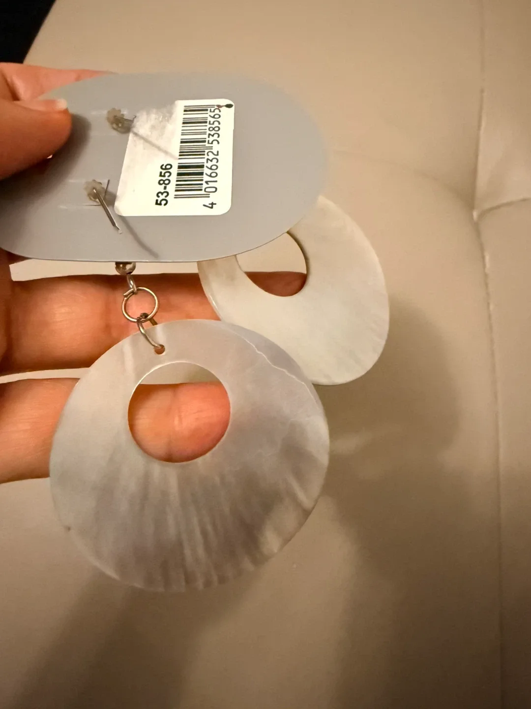 New natural shell dangle earrings image indicator(2)