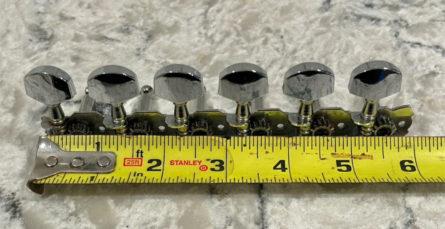 Guitar Tuning Pegs - Set of 6 image indicator(3)