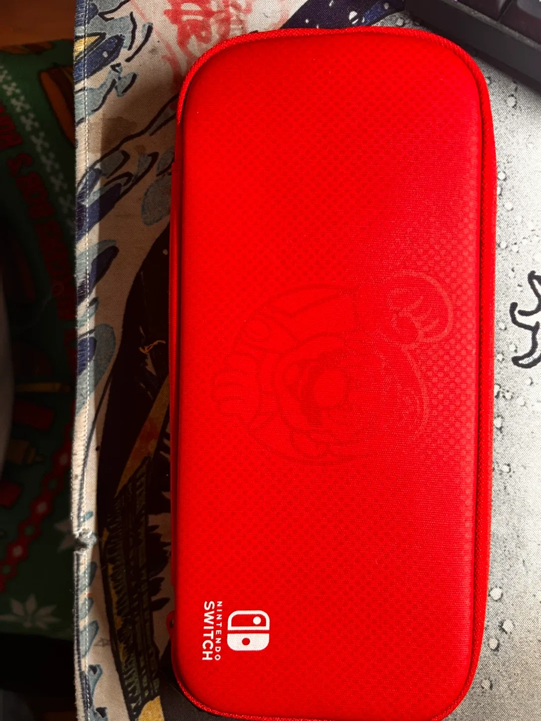 Nintendo Switch with Mario Kart Deluxe image indicator(4)