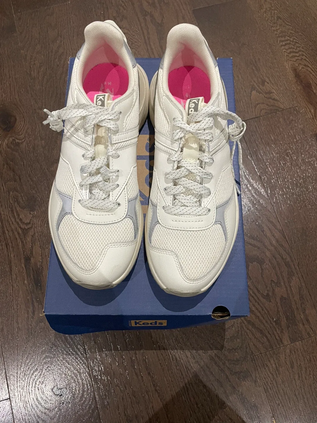 Keds Tiasa White Sneakers - Women's Size 8