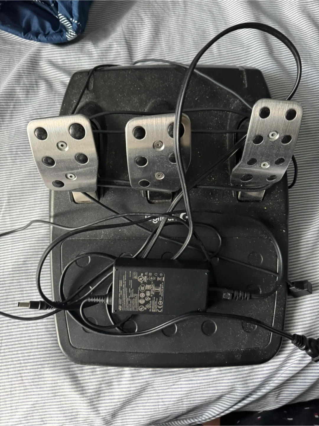 Logitech G29 Racing Wheel image indicator(2)