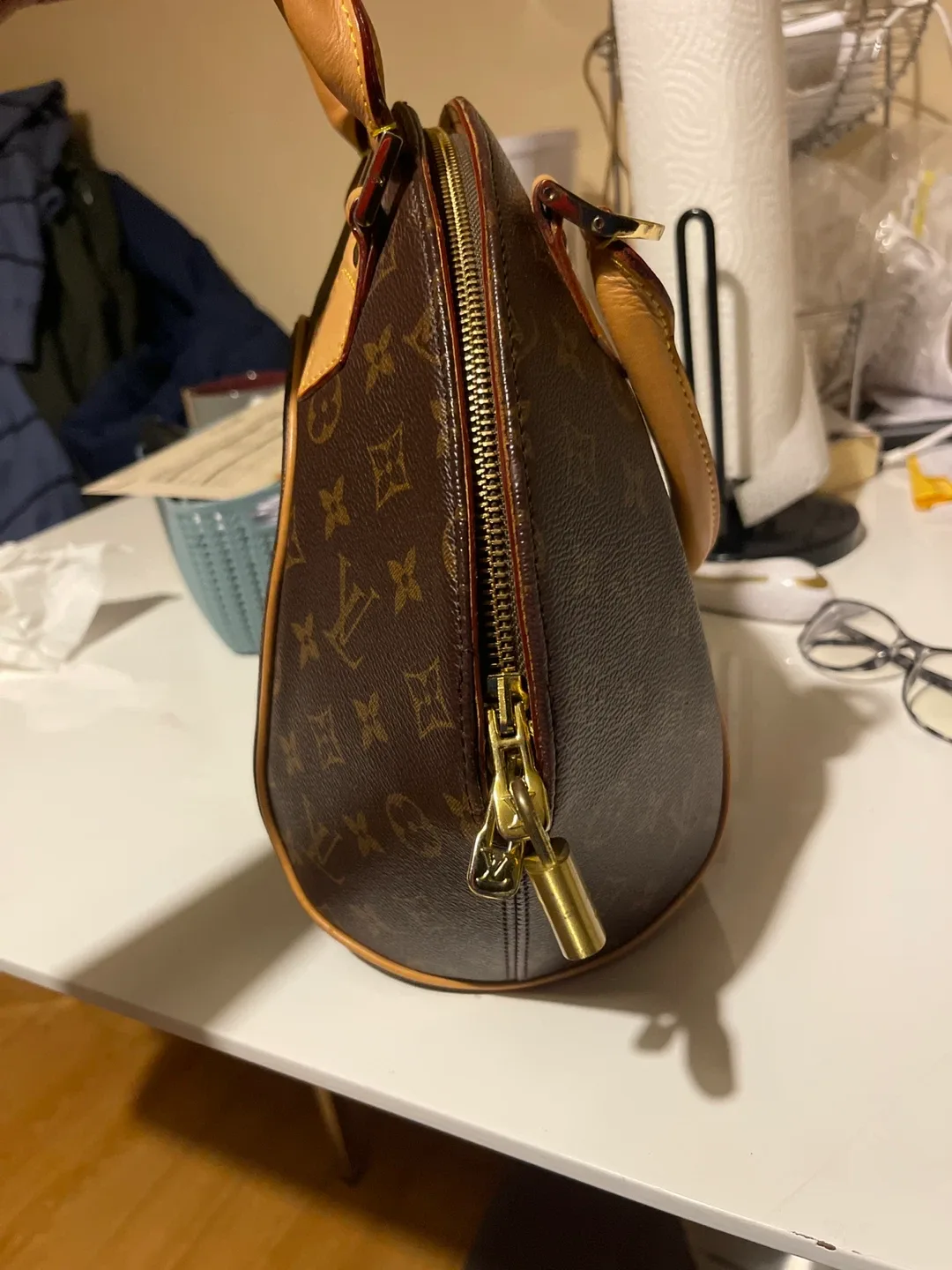 Louis Vuitton Monogram Canvas Dome Handbag image indicator(3)