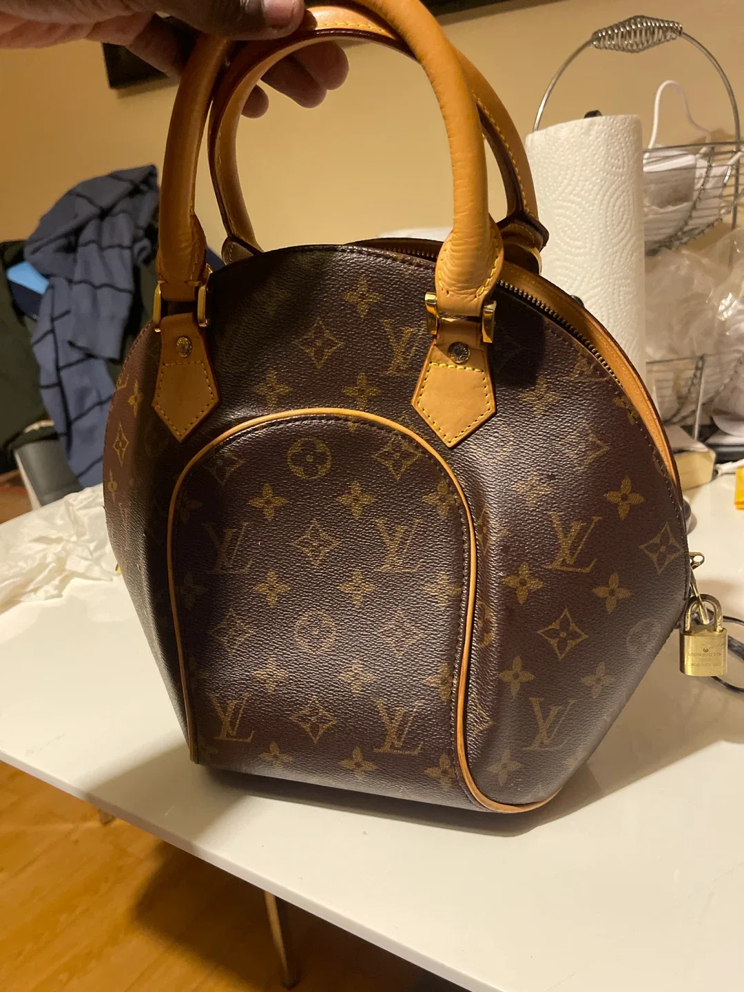 Louis Vuitton Monogram Canvas Dome Handbag image indicator(2)
