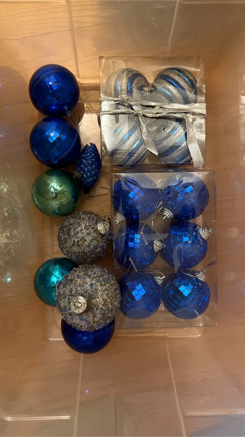 Christmas Ornaments - assorted blue
