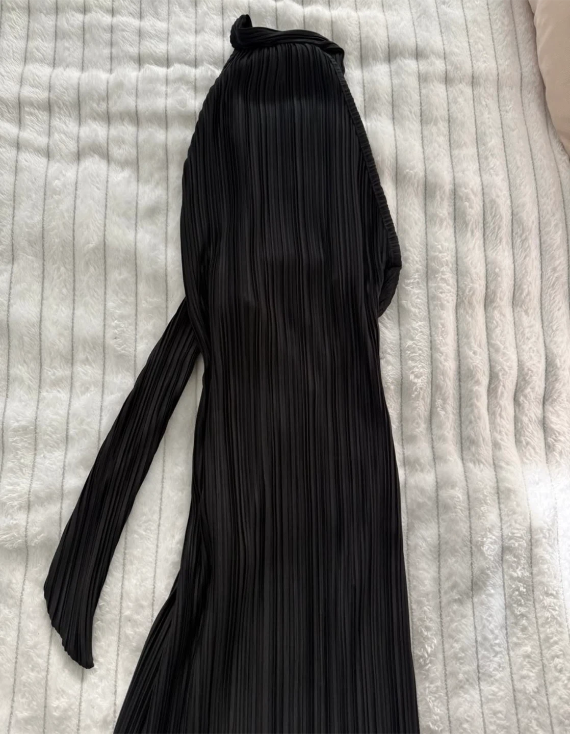 Black Pleated Halter Maxi Dress