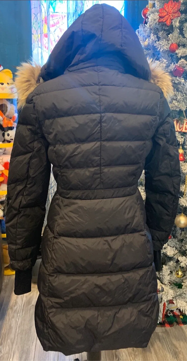 Moncler Down Coat Medium image indicator(5)