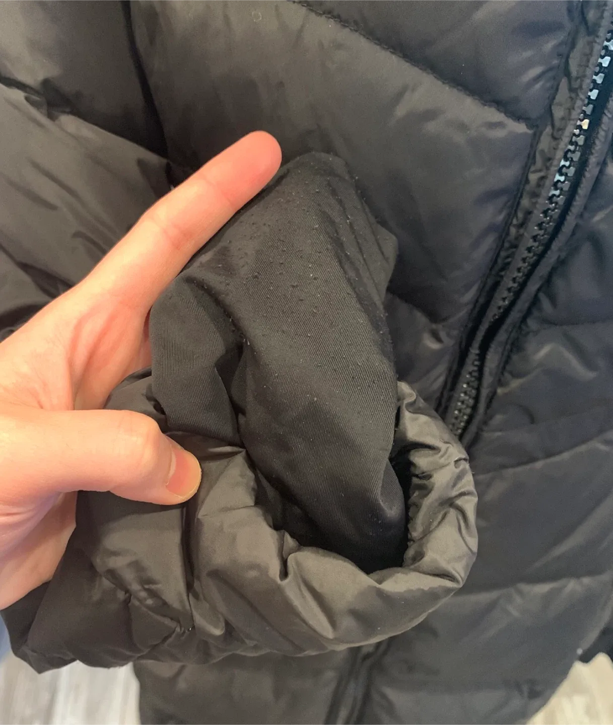 Moncler Down Coat Medium image indicator(8)