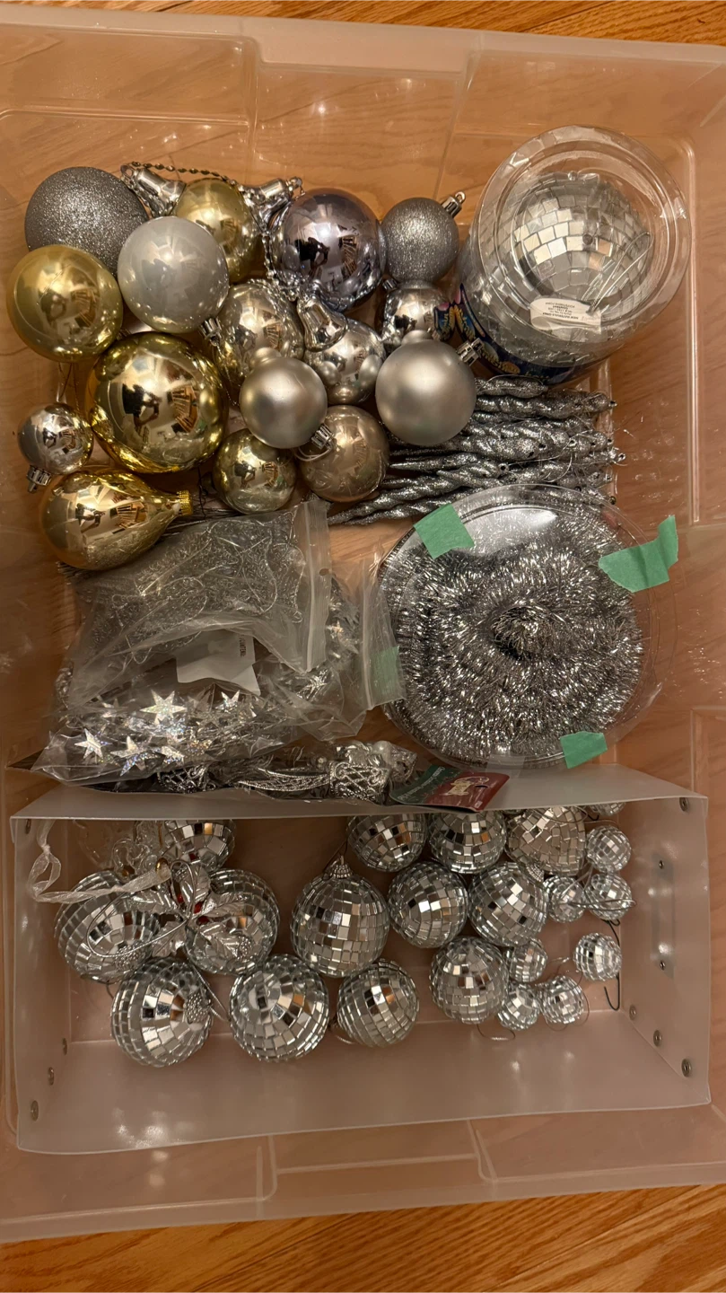 Christmas Ornaments - assorted silver