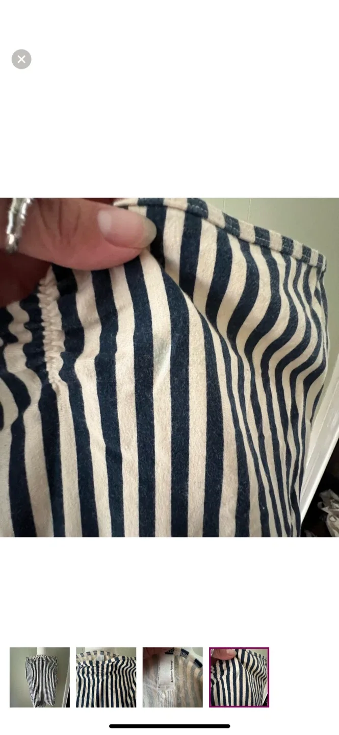 OG American Apparel Striped body suit, Size L image indicator(4)