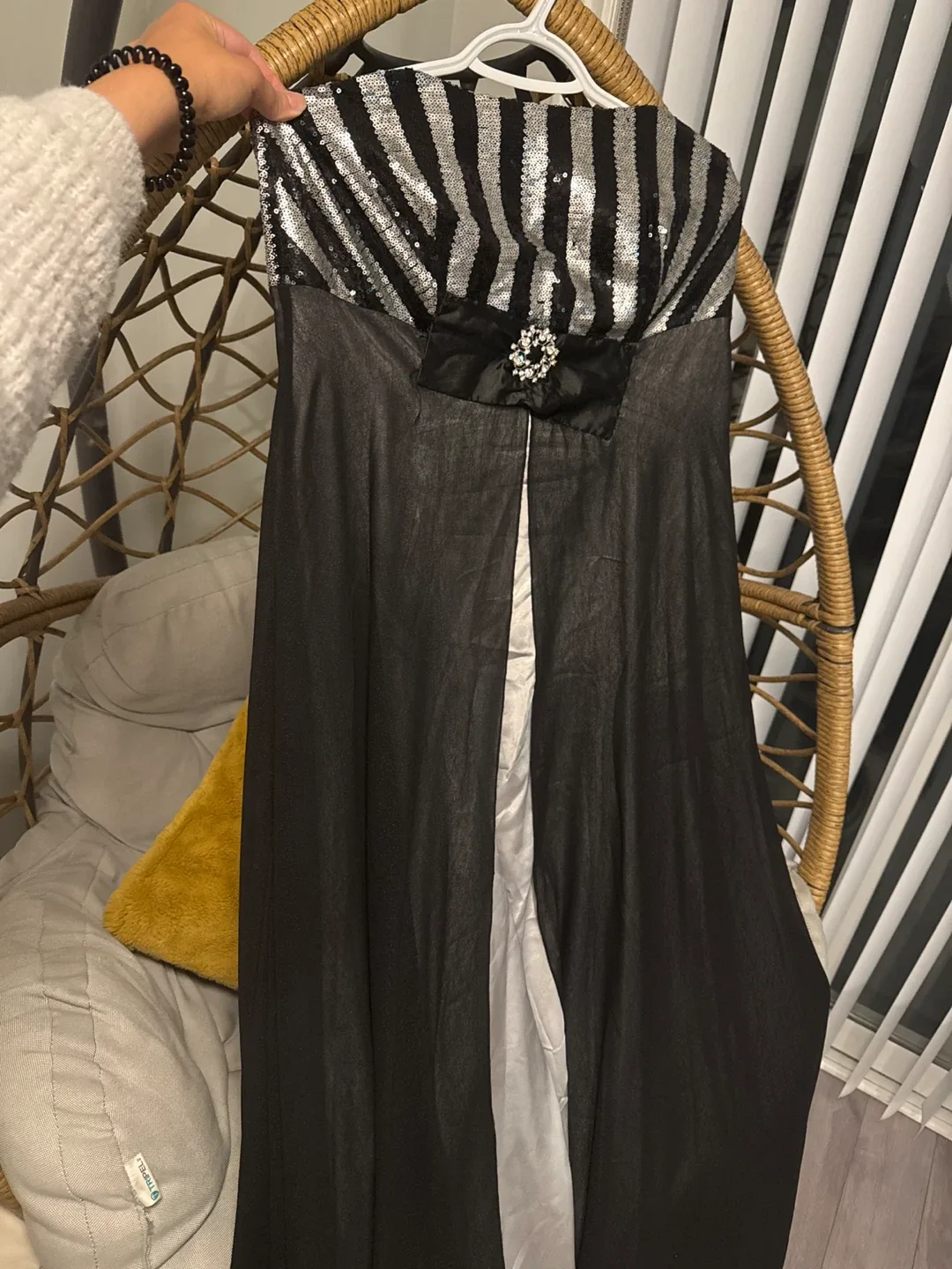 Black & Silver Formal Dress image indicator(2)